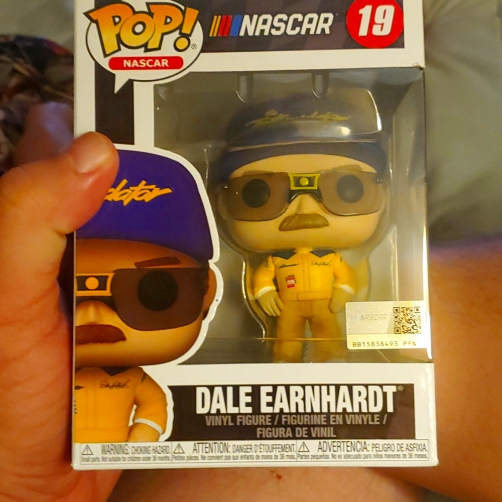Funko pop Dale Earnhardt 19